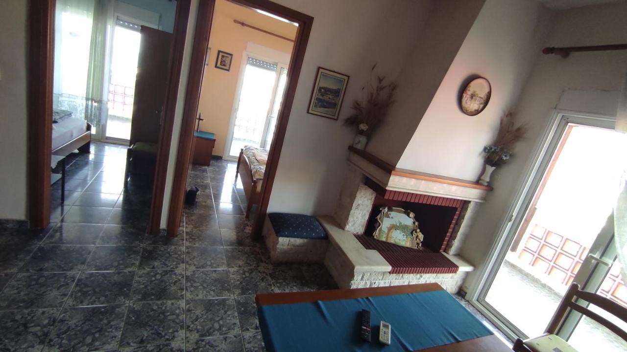 Peristerianos Apartments Nea Skioni Room photo